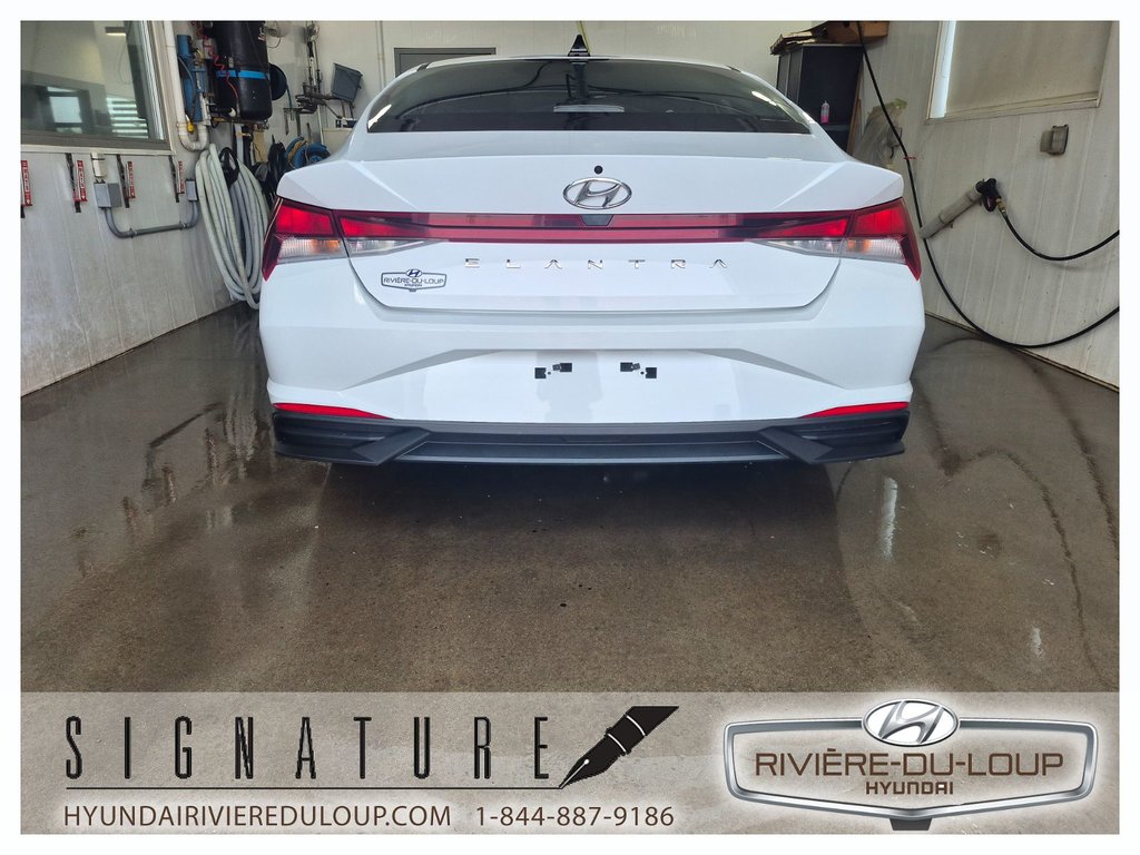 2021 Hyundai Elantra Essential,CRUISE,A/C,CAMERA RECUL in Riviere-Du-Loup, Quebec - 6 - w1024h768px