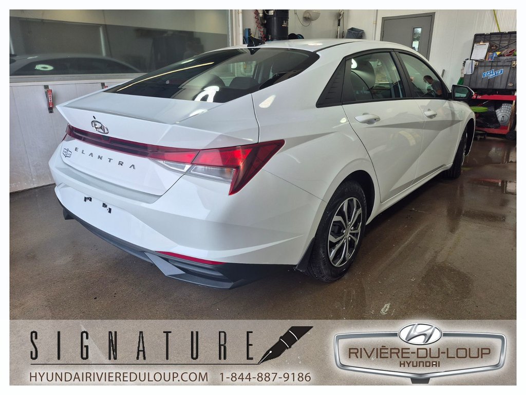 2021 Hyundai Elantra Essential,CRUISE,A/C,CAMERA RECUL in Riviere-Du-Loup, Quebec - 5 - w1024h768px