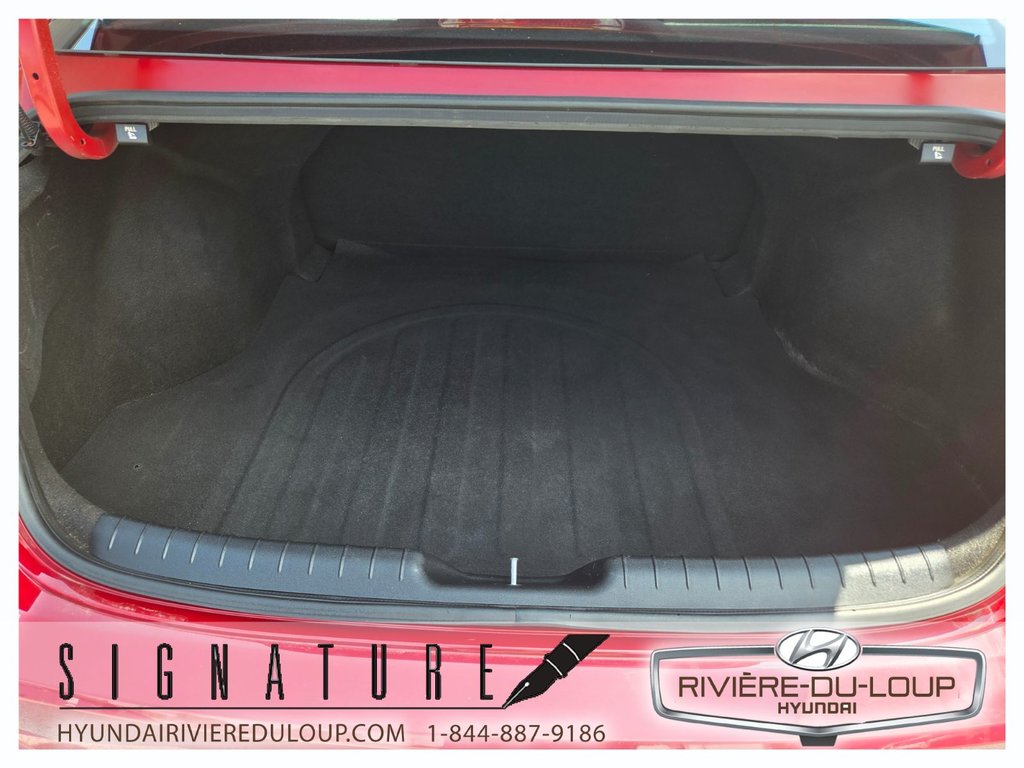Hyundai Elantra PREFERRED,A/C,CRUISE,MAGS 2022 à Riviere-Du-Loup, Québec - 8 - w1024h768px