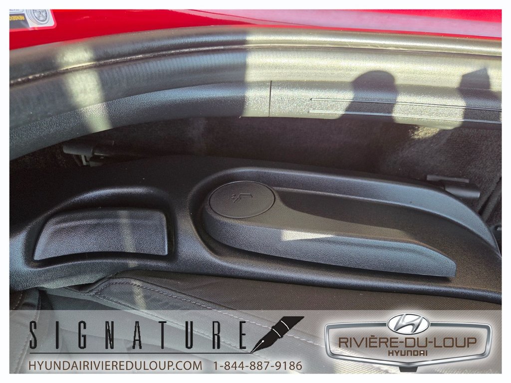Hyundai Elantra PREFERRED,A/C,CRUISE,MAGS 2022 à Riviere-Du-Loup, Québec - 13 - w1024h768px