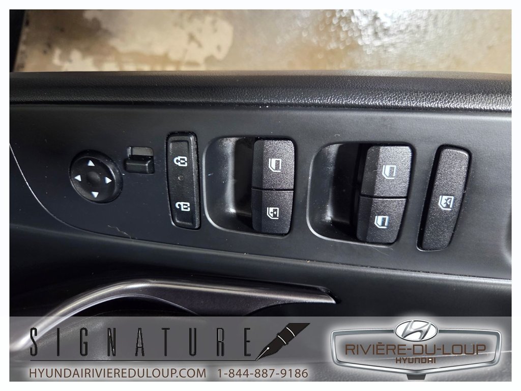 2023 Hyundai Elantra N LINE ULTIMATE,TOIT,MAGS,GPS in Riviere-Du-Loup, Quebec - 12 - w1024h768px
