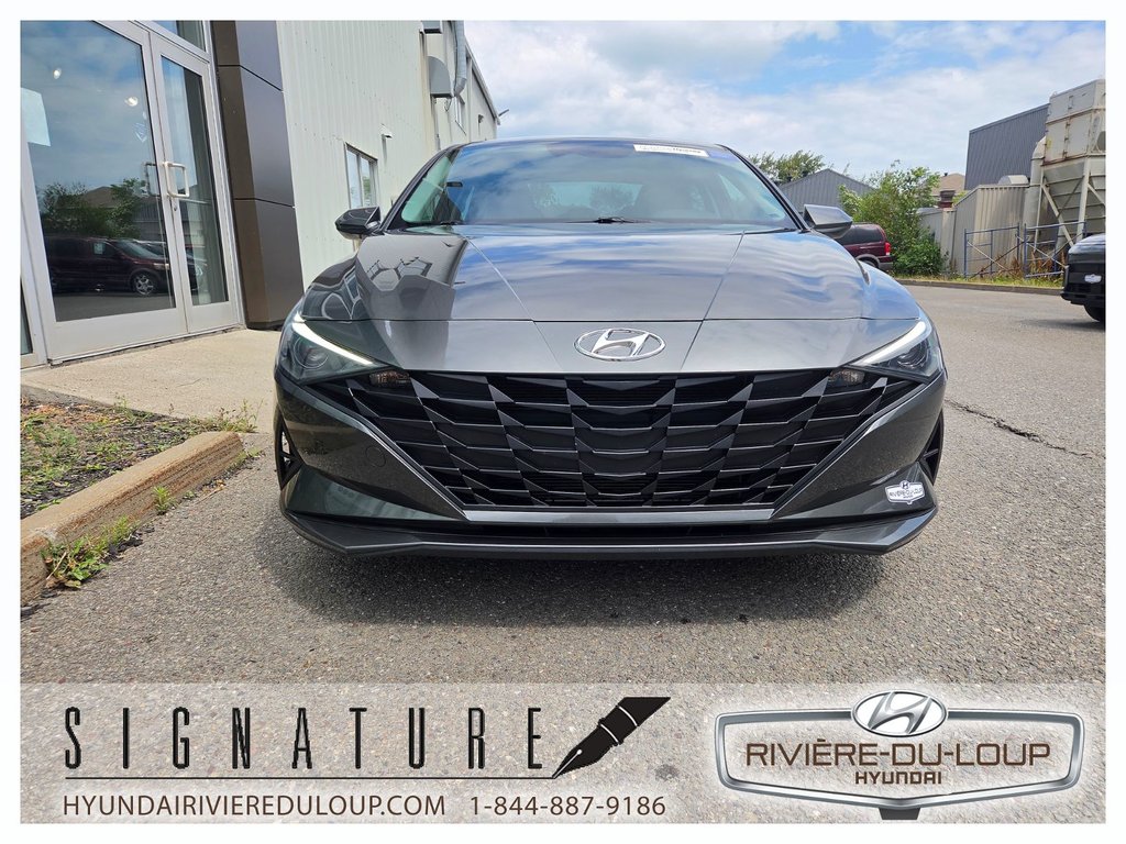 Hyundai Elantra Preferred 2023 à Riviere-Du-Loup, Québec - 3 - w1024h768px