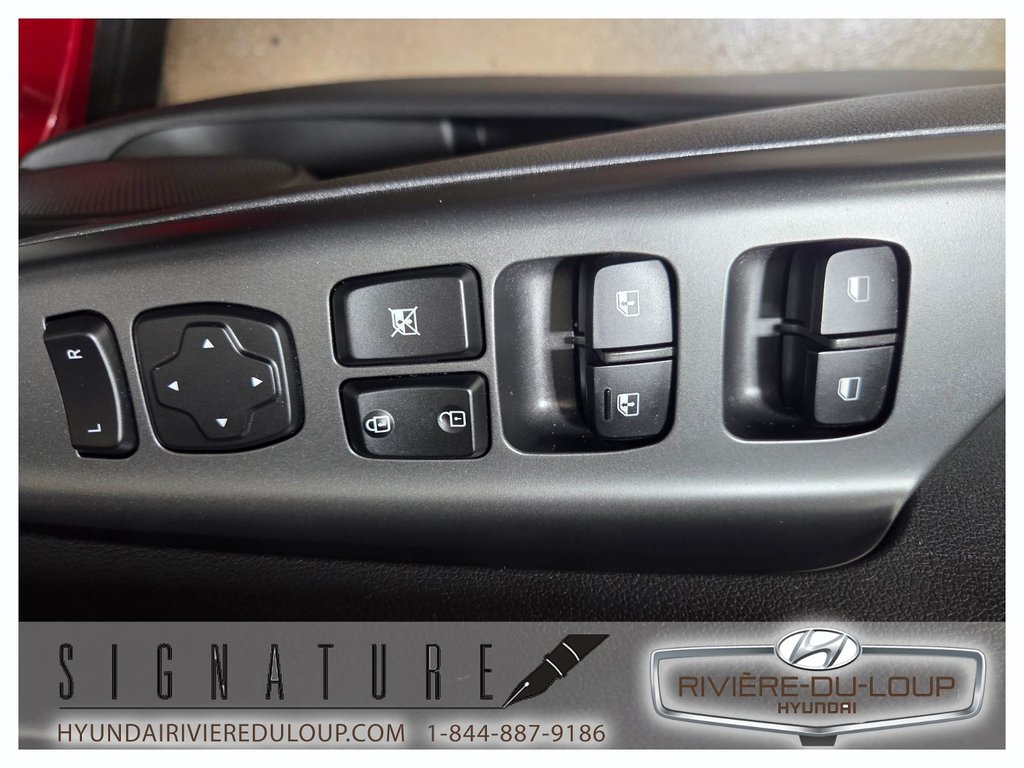 Hyundai Kona PREFERRED,AWD,SIEGES CHAUFFANT 2023 à Riviere-Du-Loup, Québec - 12 - w1024h768px