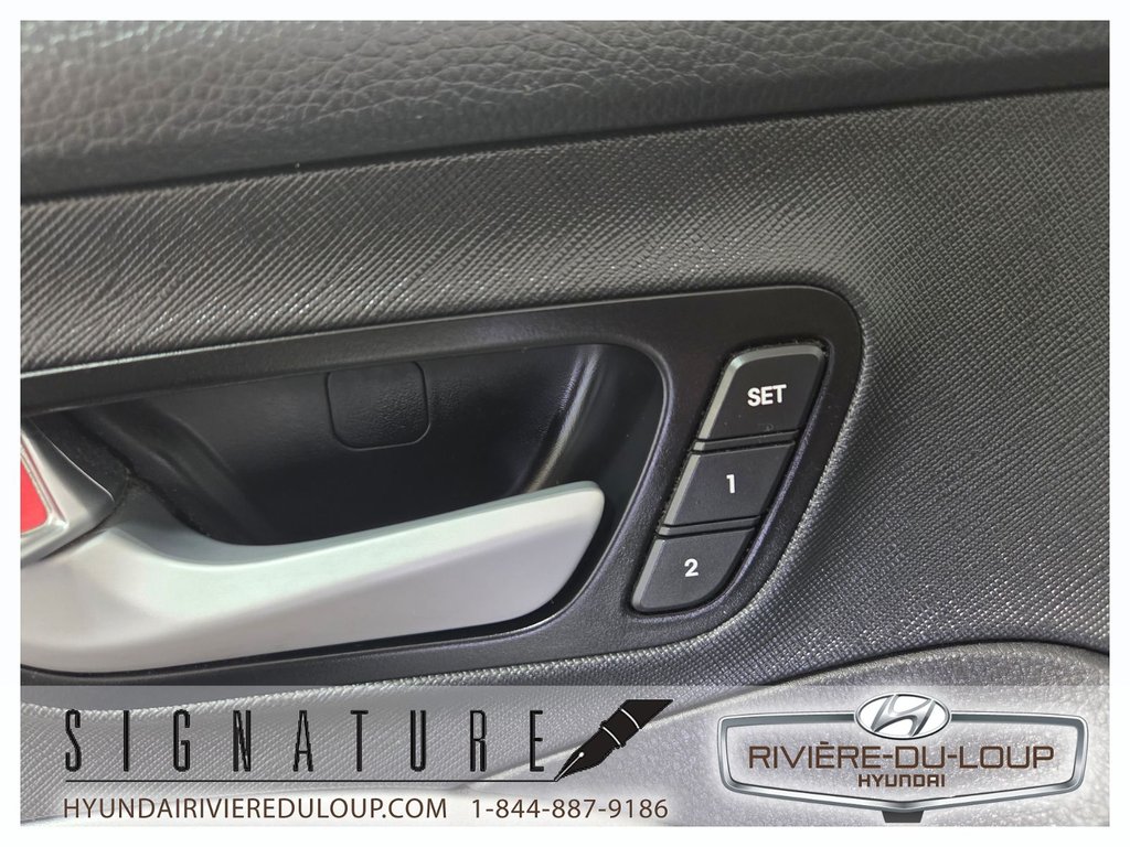 Hyundai Santa Fe Sport LIMITED,AWD,CUIR,TOIT,MAGS 2015 à Riviere-Du-Loup, Québec - 18 - w1024h768px