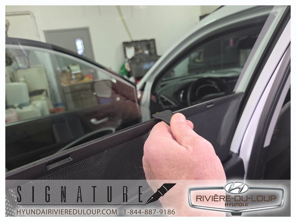 Hyundai Santa Fe Sport LIMITED,AWD,CUIR,TOIT,MAGS 2015 à Riviere-Du-Loup, Québec - 16 - w1024h768px