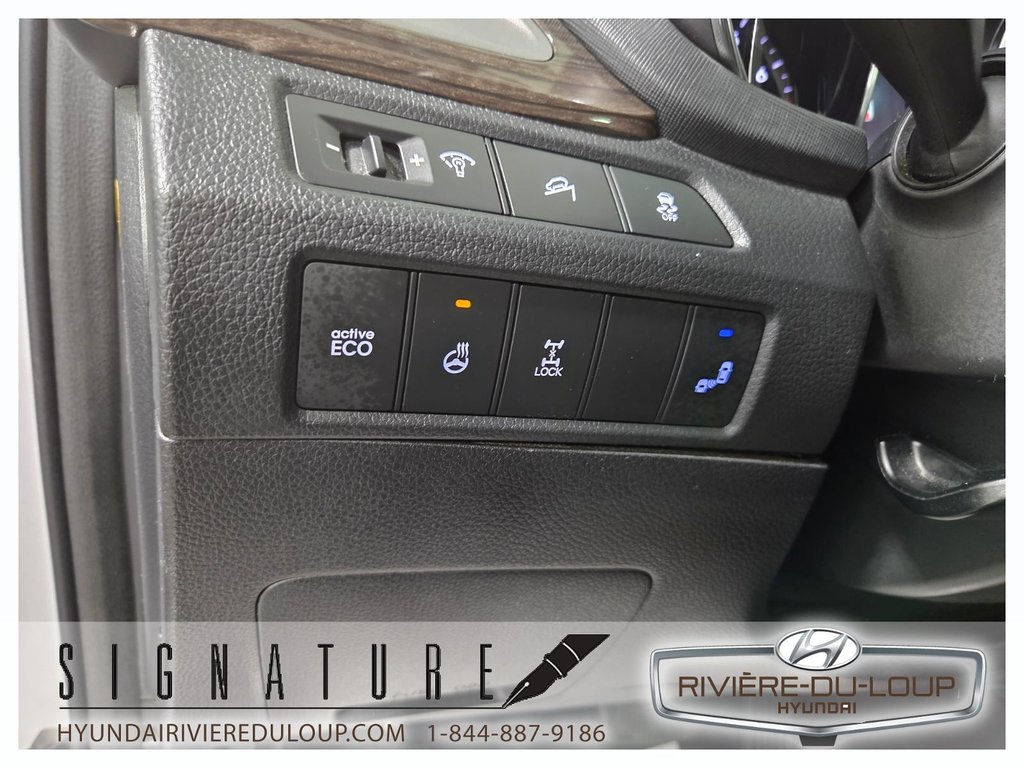Hyundai Santa Fe Sport LIMITED,AWD,CUIR,TOIT,MAGS 2015 à Riviere-Du-Loup, Québec - 32 - w1024h768px