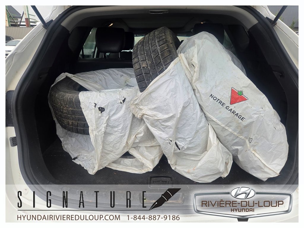 2017 Hyundai Santa Fe Sport SE,AWD,CUIR,TOIT,SIEGES CHAUFFANT in Riviere-Du-Loup, Quebec - 7 - w1024h768px