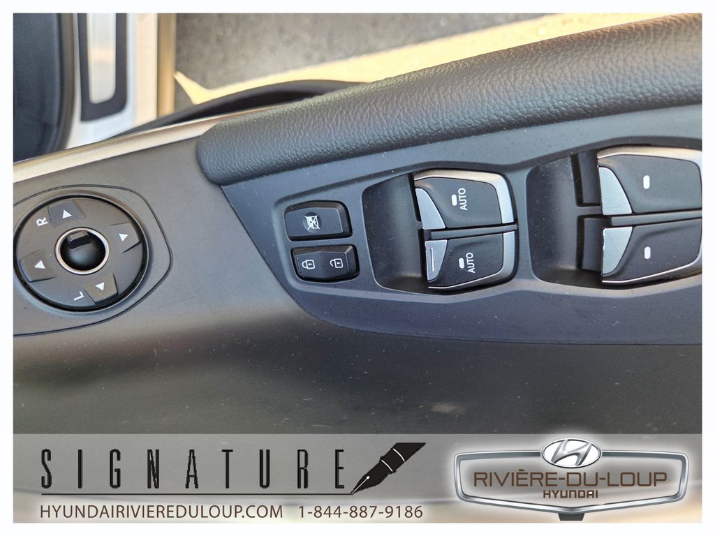 Hyundai Santa Fe Sport LIMITED,AWD,MAG,TOIT PANO,GPS 2018 à Riviere-Du-Loup, Québec - 14 - w1024h768px