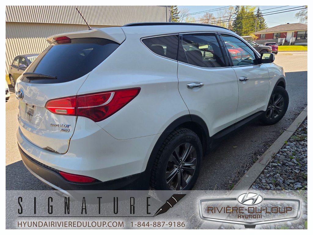 2013 Hyundai Santa Fe Premium,AWD in Riviere-Du-Loup, Quebec - 5 - w1024h768px