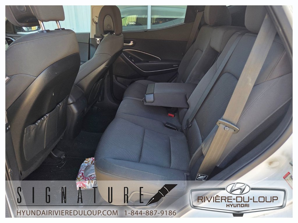 2013 Hyundai Santa Fe Premium,AWD in Riviere-Du-Loup, Quebec - 15 - w1024h768px