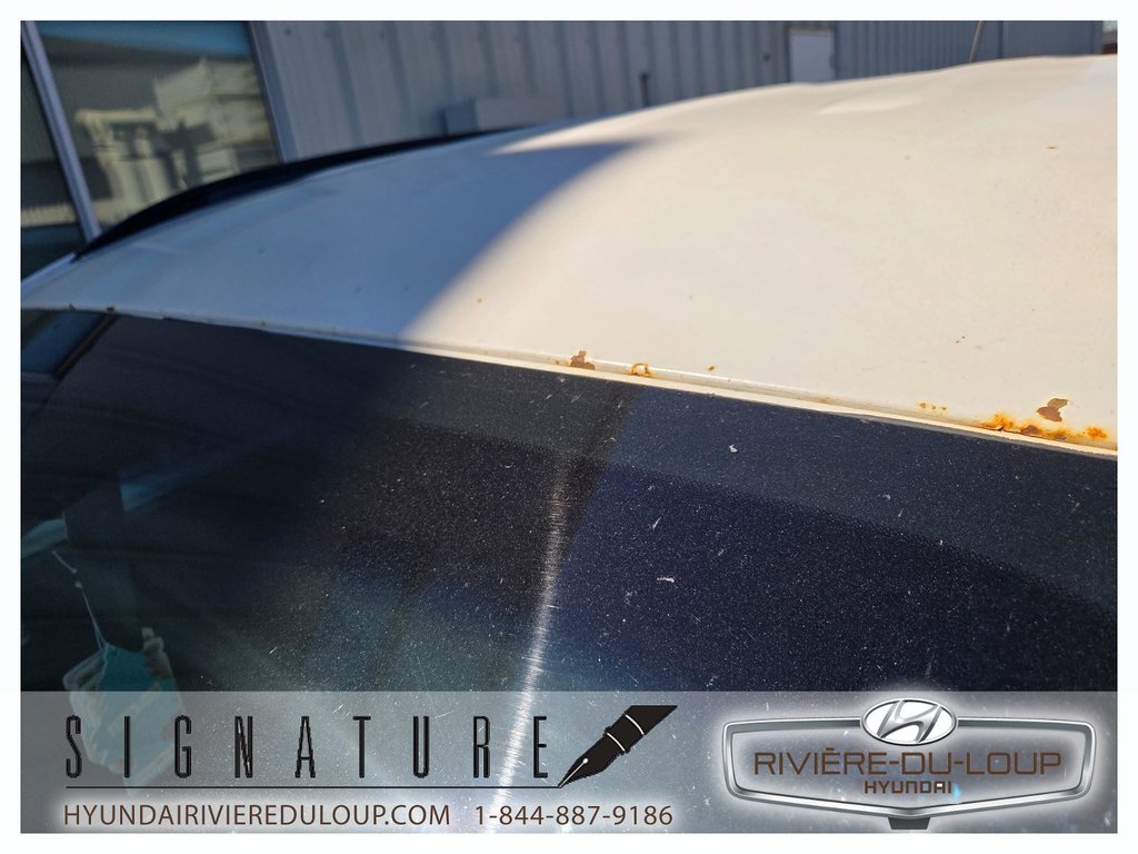 2013 Hyundai Santa Fe Premium,AWD in Riviere-Du-Loup, Quebec - 7 - w1024h768px