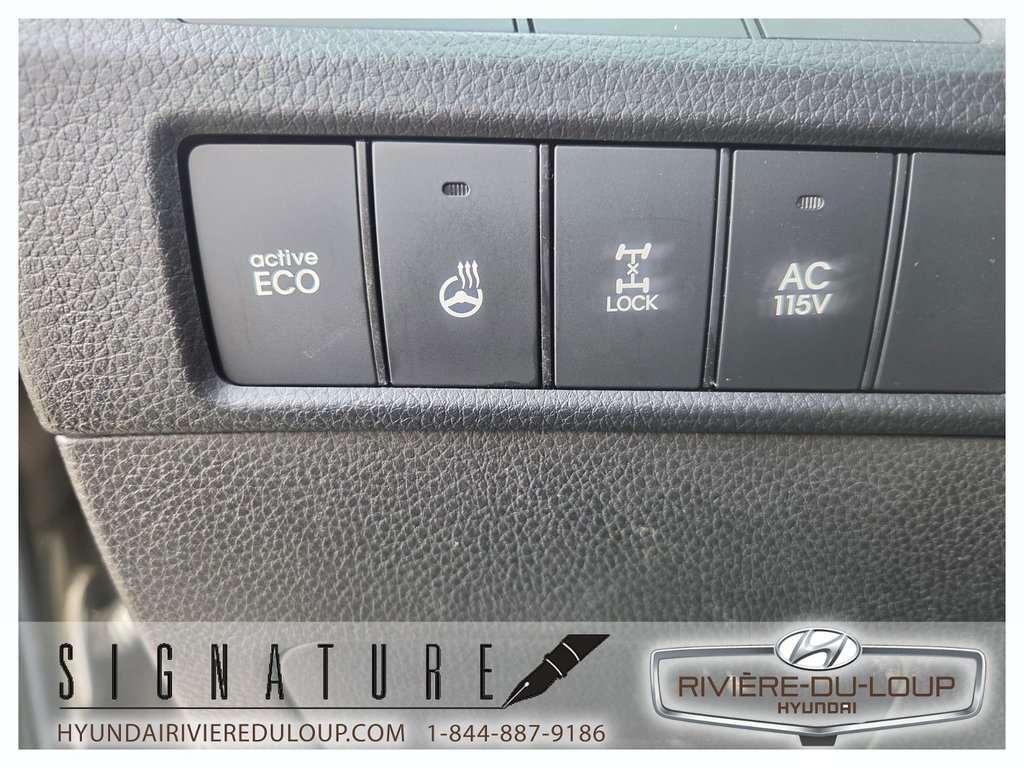 2013 Hyundai Santa Fe LUXURY,AWD,MAGS,TOIT PANORAMIQUE in Riviere-Du-Loup, Quebec - 18 - w1024h768px