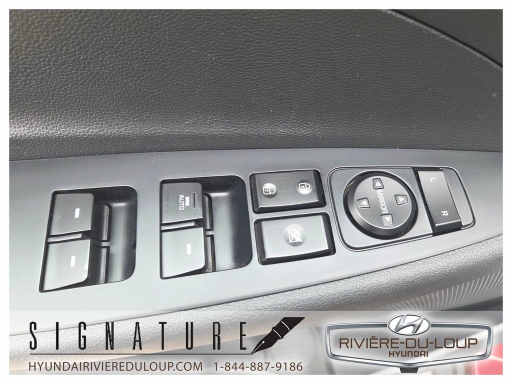 Hyundai Tucson SE,AWD,CUIR,TOIT,SIEGES CHAUFFANT 2017 à Riviere-Du-Loup, Québec - 16 - w1024h768px