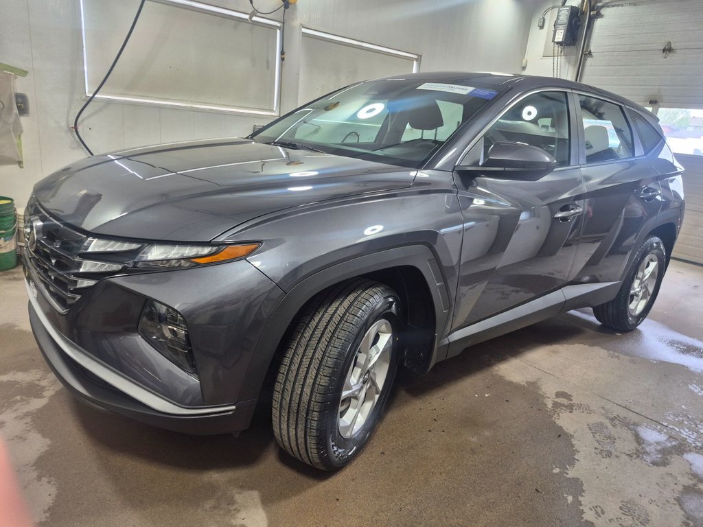2023 Hyundai Tucson Essential,AWD,A/C in Riviere-Du-Loup, Quebec - 2 - w1024h768px