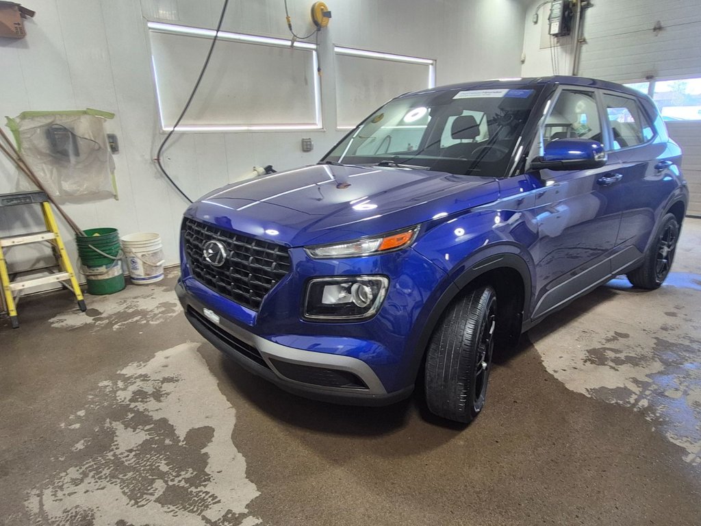 2021 Hyundai Venue Essential,CRUISE,A/C,CAMERA RECUL in Riviere-Du-Loup, Quebec - 2 - w1024h768px