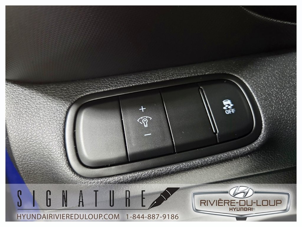 Hyundai Venue ESSENTIEL,FWD,MANUEL 2022 à Riviere-Du-Loup, Québec - 16 - w1024h768px