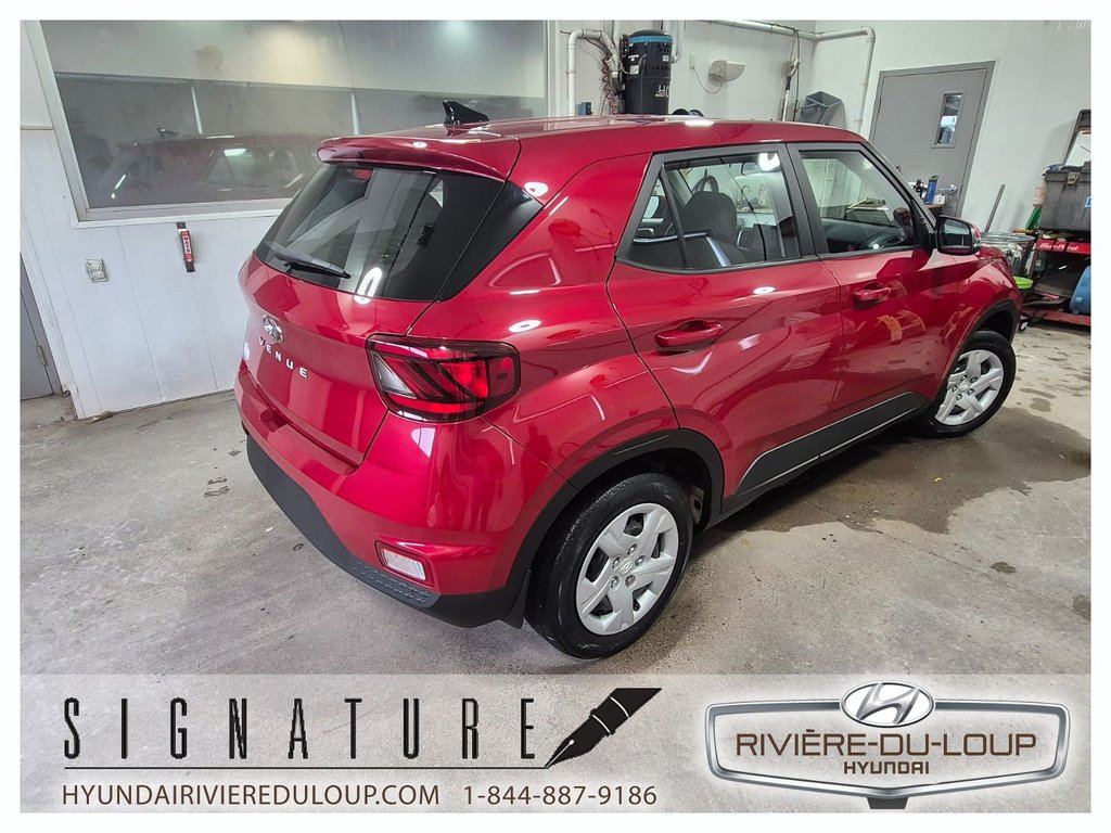 2022 Hyundai Venue ESSENTIEL,FWD,A/C,CRUISE,SIEGES CHAUFFANT in Riviere-Du-Loup, Quebec - 5 - w1024h768px