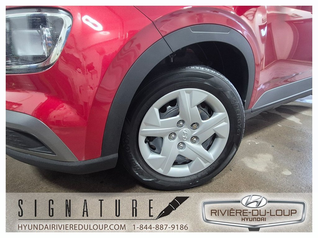 2022 Hyundai Venue ESSENTIEL,FWD,A/C,CRUISE,SIEGES CHAUFFANT in Riviere-Du-Loup, Quebec - 13 - w1024h768px