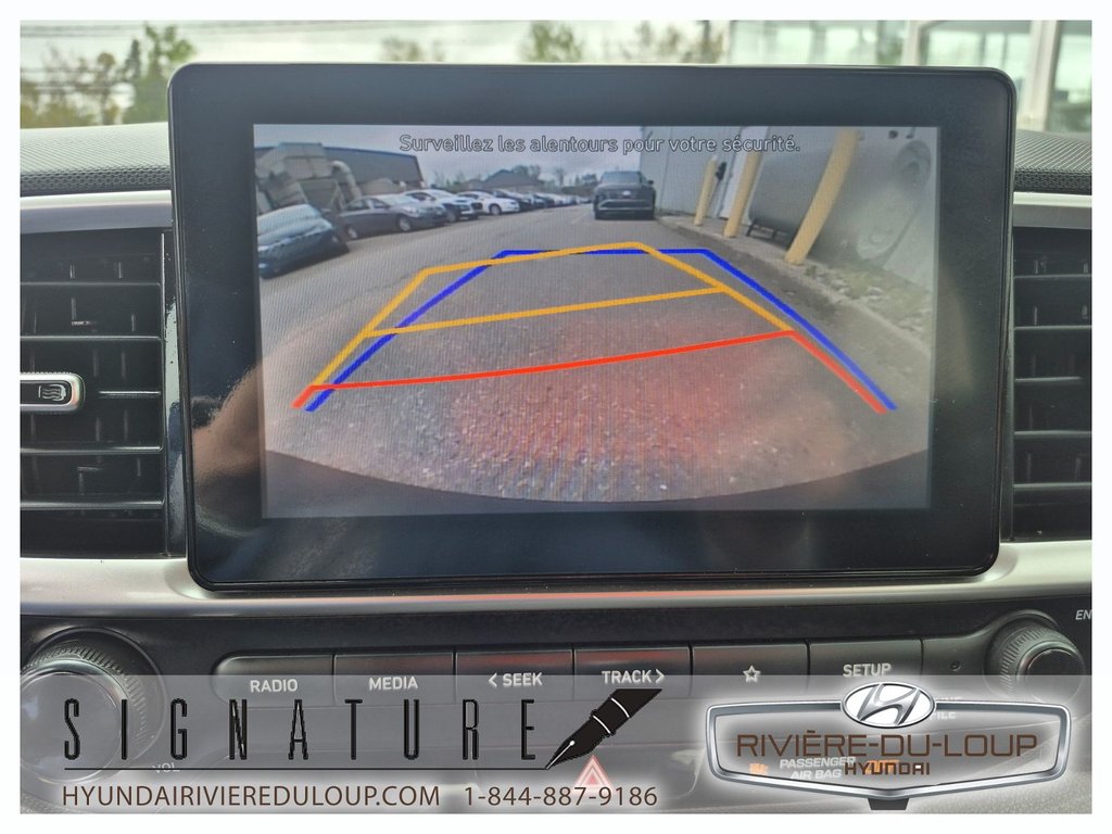 2022 Hyundai Venue ESSENTIEL,FWD,A/C,CRUISE,SIEGES CHAUFFANT in Riviere-Du-Loup, Quebec - 18 - w1024h768px