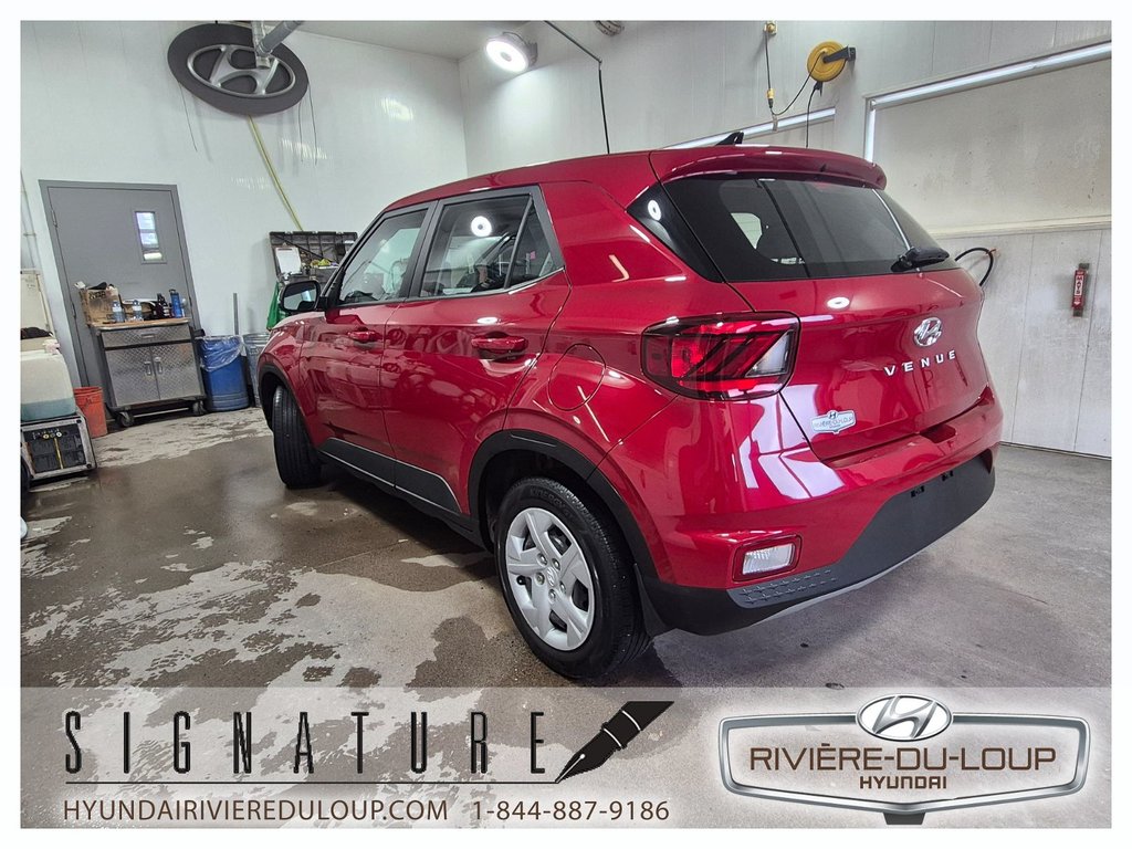 2022 Hyundai Venue ESSENTIEL,FWD,A/C,CRUISE,SIEGES CHAUFFANT in Riviere-Du-Loup, Quebec - 7 - w1024h768px