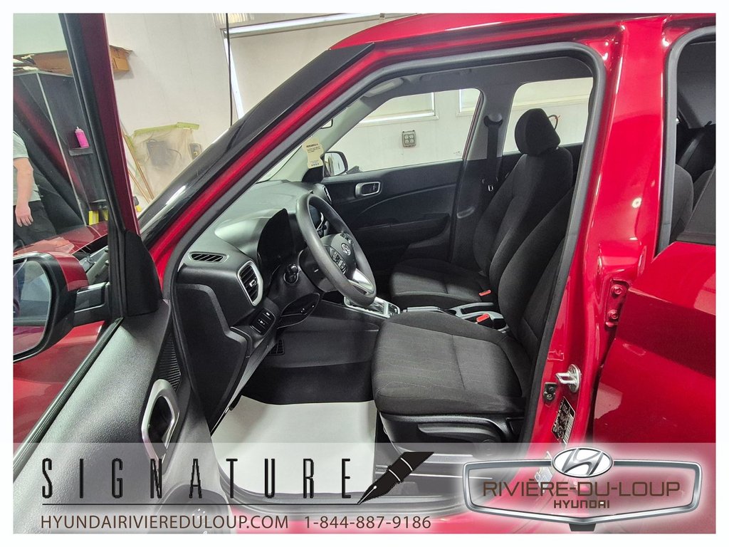 2022 Hyundai Venue ESSENTIEL,FWD,A/C,CRUISE,SIEGES CHAUFFANT in Riviere-Du-Loup, Quebec - 10 - w1024h768px