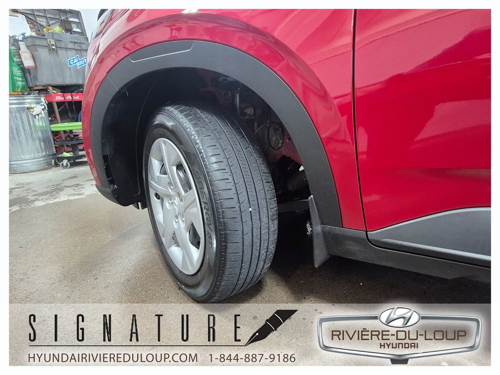 2022 Hyundai Venue ESSENTIEL,FWD,A/C,CRUISE,SIEGES CHAUFFANT in Riviere-Du-Loup, Quebec - 12 - w1024h768px