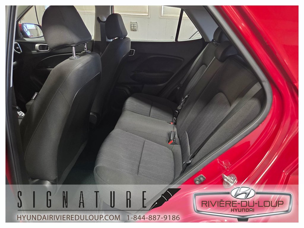 Hyundai Venue ESSENTIEL,SIEGES CHAUFFANT 2023 à Riviere-Du-Loup, Québec - 10 - w1024h768px