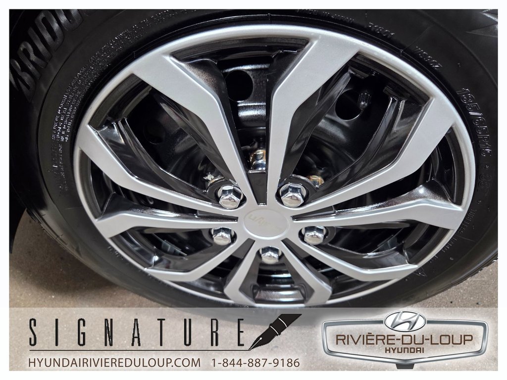 Hyundai Venue ESSENTIEL,SIEGES CHAUFFANT 2023 à Riviere-Du-Loup, Québec - 29 - w1024h768px