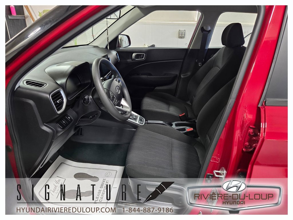 Hyundai Venue ESSENTIEL,SIEGES CHAUFFANT 2023 à Riviere-Du-Loup, Québec - 9 - w1024h768px