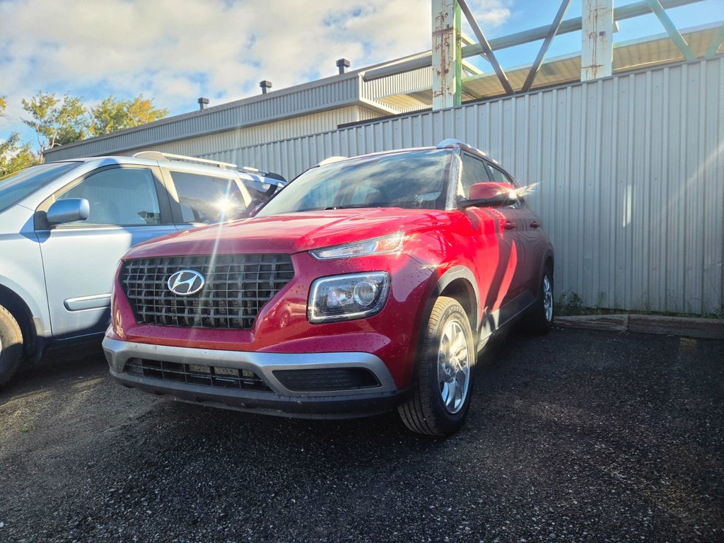 Hyundai Venue PREFERRED,MAGS,A/C,CRUISE 2023 à Riviere-Du-Loup, Québec - 2 - w1024h768px