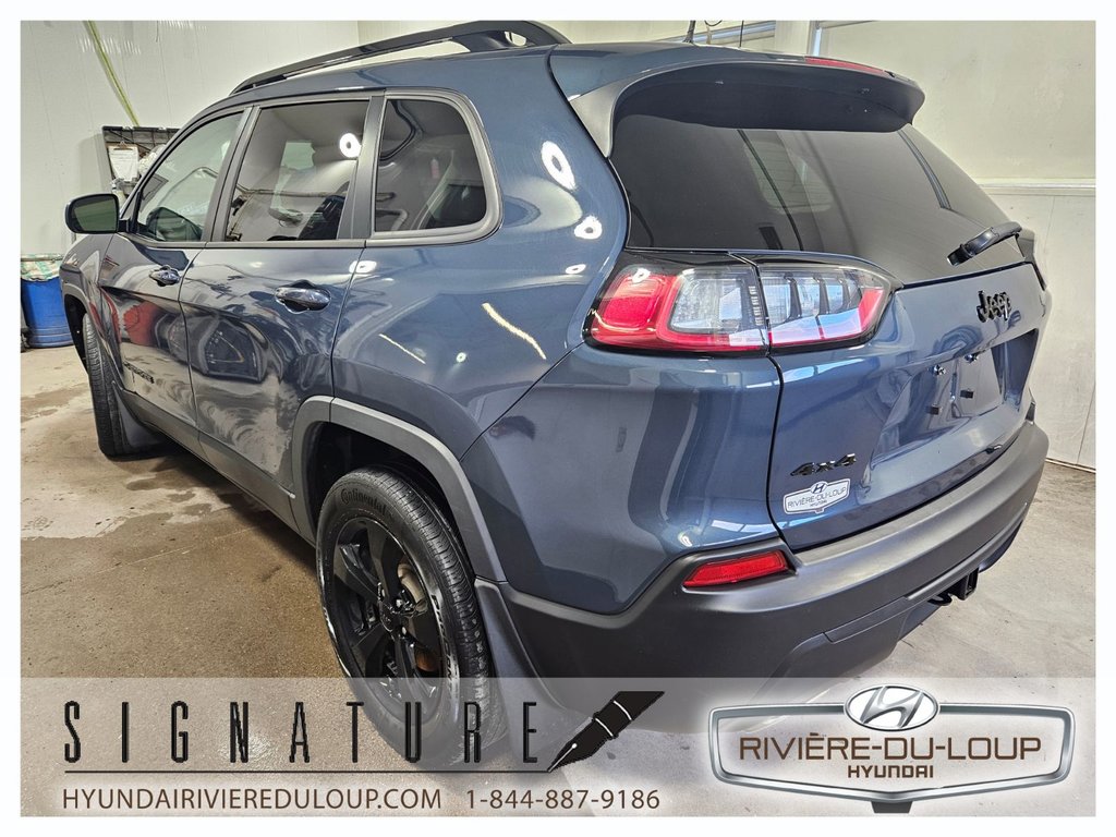 2022  Cherokee ALTITUDE,AWD, in Riviere-Du-Loup, Quebec - 7 - w1024h768px