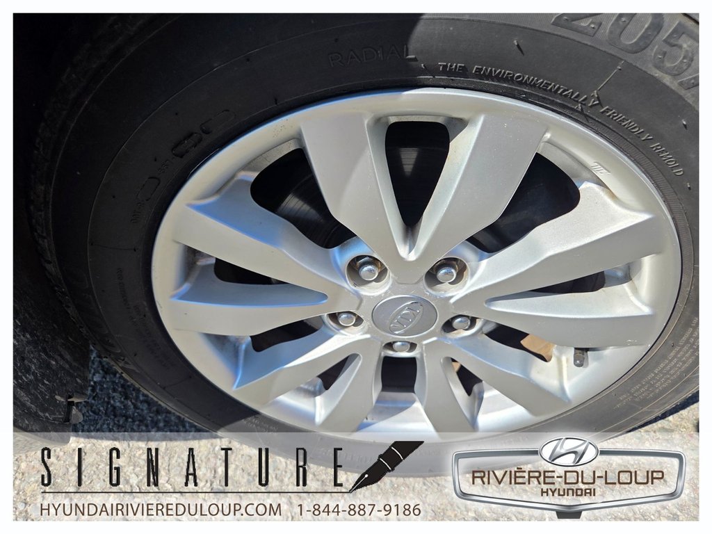 2011 Kia Rondo EX PREMIUM in Riviere-Du-Loup, Quebec - 22 - w1024h768px