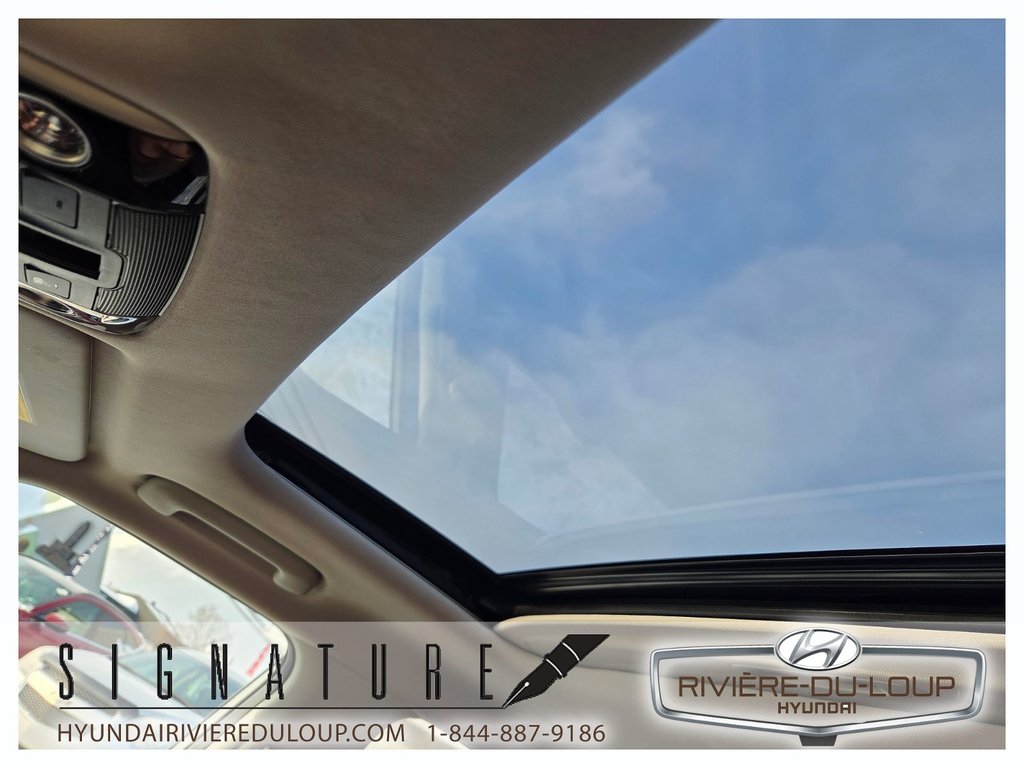 2023 Kia Seltos SX TURBO,AWD,INTERIEUR BOURGOGNE in Riviere-Du-Loup, Quebec - 33 - w1024h768px