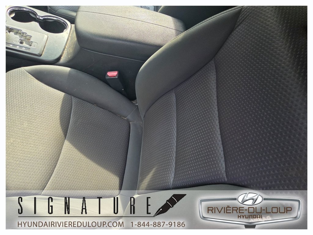 2012 Kia Sorento LX,AWD in Riviere-Du-Loup, Quebec - 16 - w1024h768px