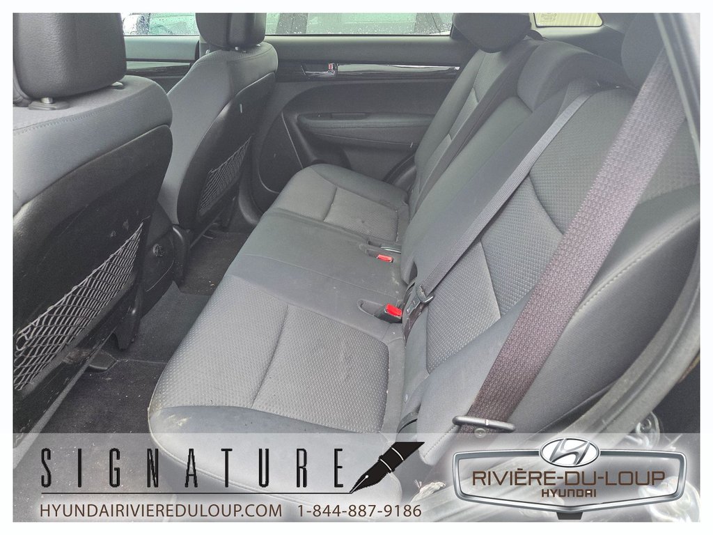 Kia Sorento LX,AWD 2012 à Riviere-Du-Loup, Québec - 11 - w1024h768px