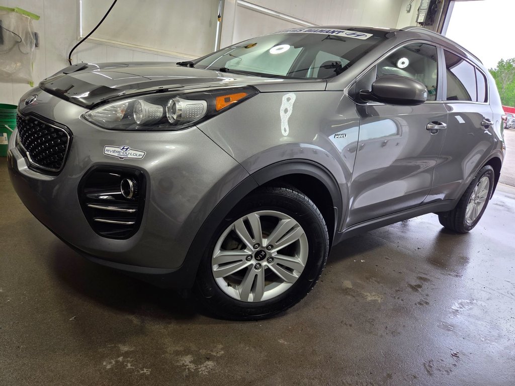 Kia Sportage LX,AWD,A/C,CRUISE, 2018 à Riviere-Du-Loup, Québec - 2 - w1024h768px