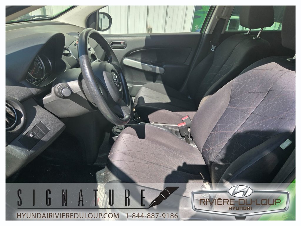 2012 Mazda 2 GX,AUTOMATIQUE in Riviere-Du-Loup, Quebec - 11 - w1024h768px