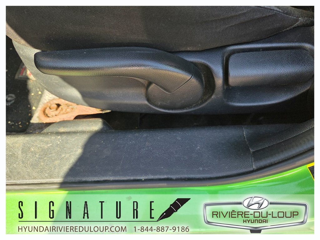 2012 Mazda 2 GX,AUTOMATIQUE in Riviere-Du-Loup, Quebec - 14 - w1024h768px