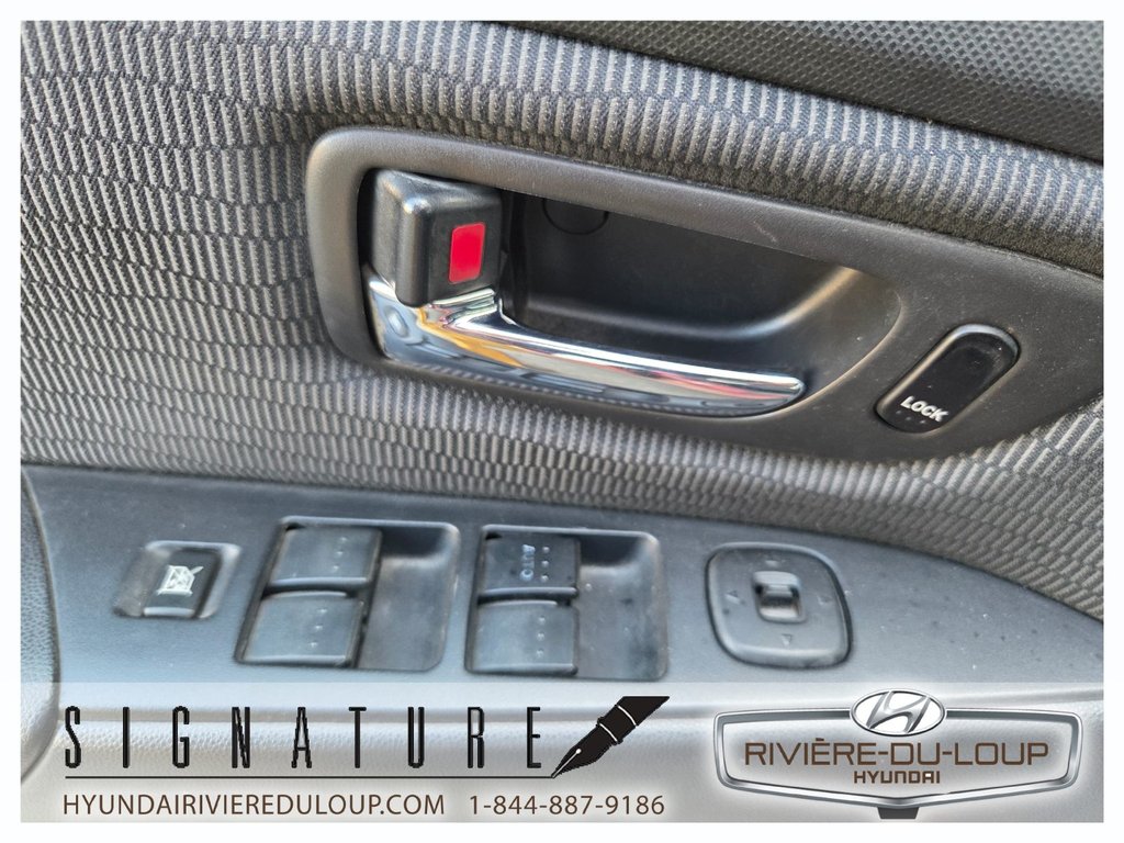 2008 Mazda 3 in Riviere-Du-Loup, Quebec - 12 - w1024h768px