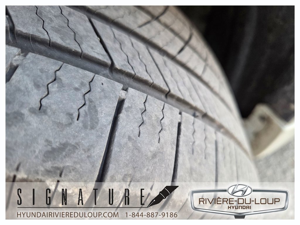 2011 Nissan Altima 2.5S SPECIAL EDITION in Riviere-Du-Loup, Quebec - 24 - w1024h768px