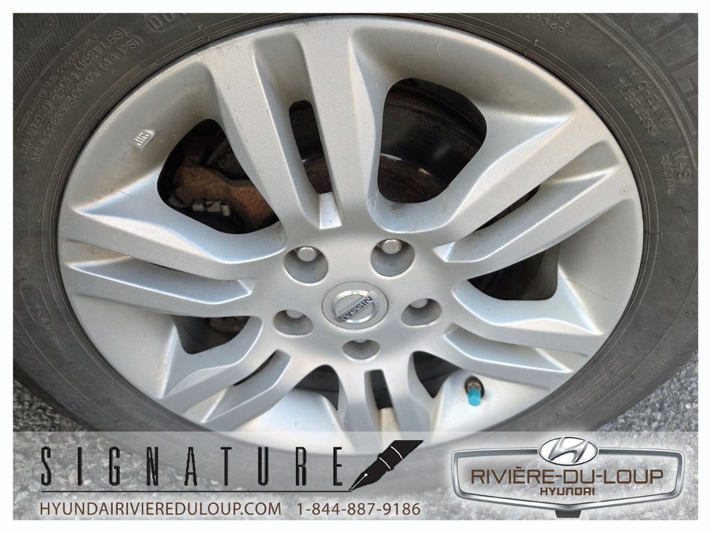2011 Nissan Altima 2.5S SPECIAL EDITION in Riviere-Du-Loup, Quebec - 23 - w1024h768px