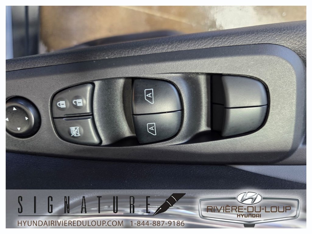 Nissan Kicks SR,FWD,MAGS,A/C,CRUISE 2023 à Riviere-Du-Loup, Québec - 12 - w1024h768px