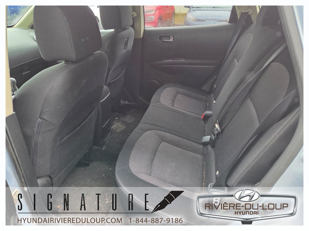 2012 Nissan Rogue SV,AWD in Riviere-Du-Loup, Quebec - 9 - w1024h768px