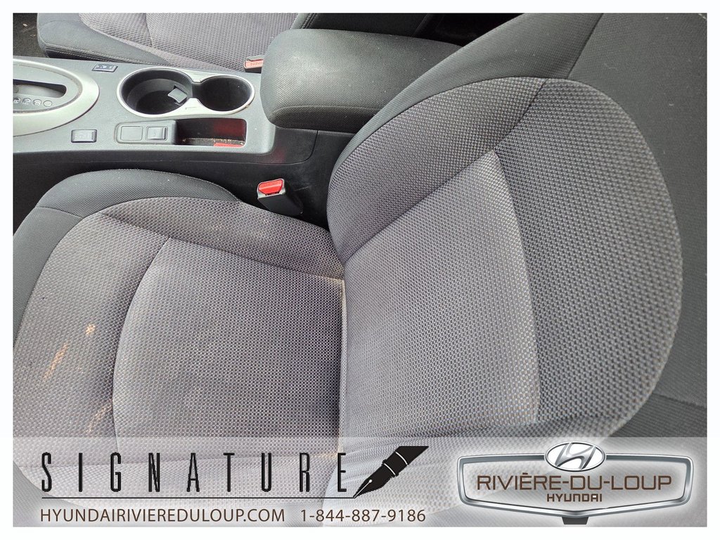 2012 Nissan Rogue SV,AWD in Riviere-Du-Loup, Quebec - 12 - w1024h768px