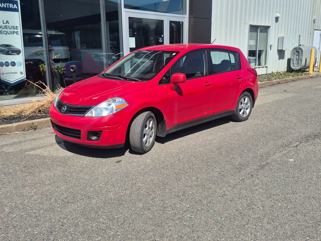 2010 Nissan Versa 1.8 SL in Riviere-Du-Loup, Quebec - 2 - w1024h768px