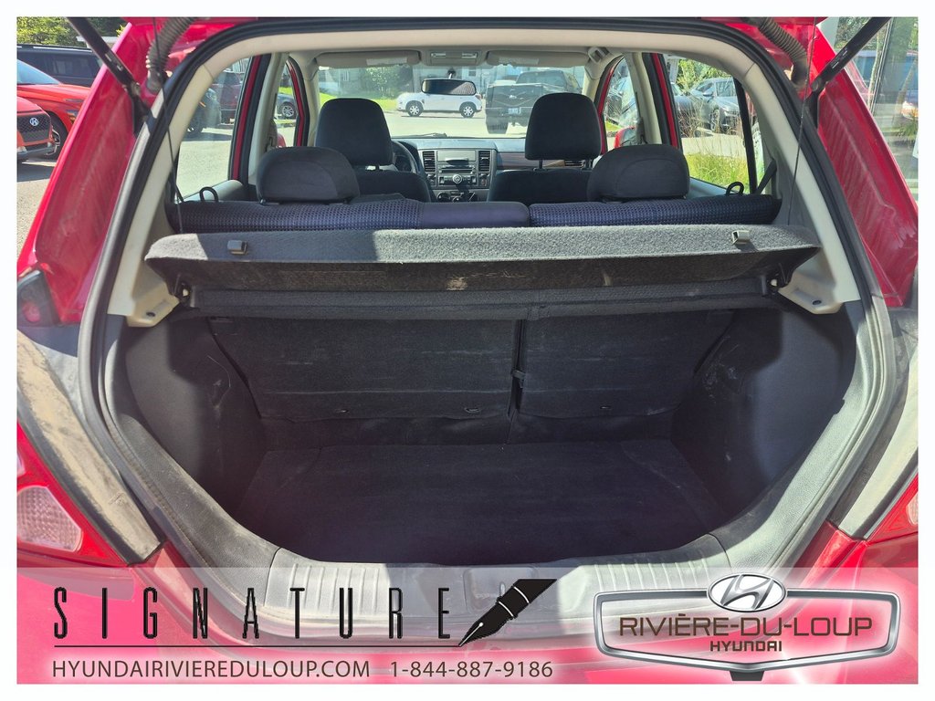 2010 Nissan Versa 1.8 SL in Riviere-Du-Loup, Quebec - 8 - w1024h768px