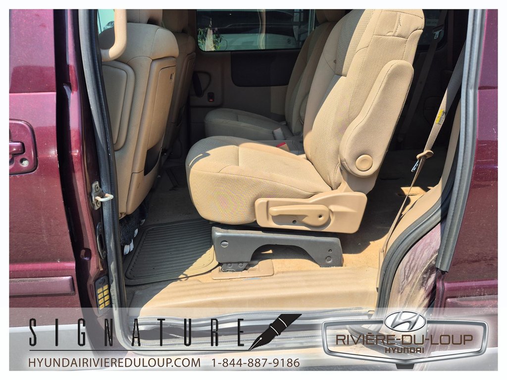 2006 Pontiac Montana SV6 A/C in Riviere-Du-Loup, Quebec - 13 - w1024h768px