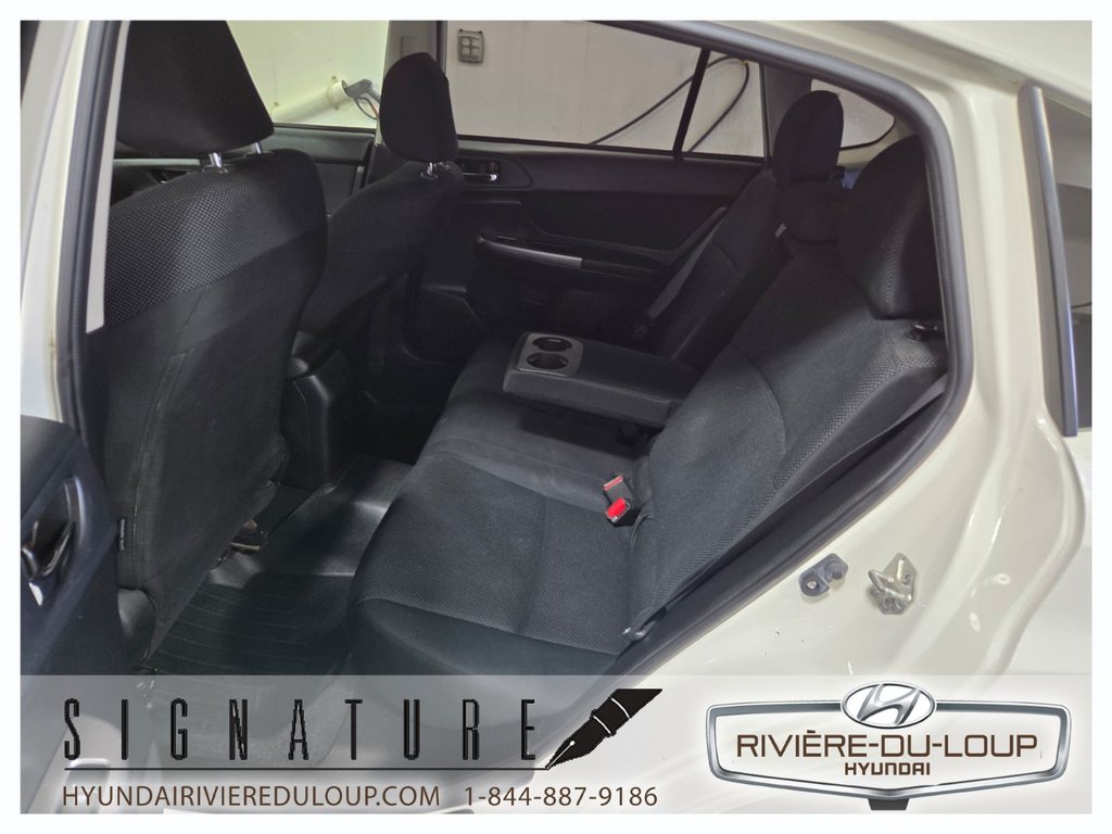 Subaru Impreza 2.0i w/Sport & Tech Pkg 2015 à Riviere-Du-Loup, Québec - 12 - w1024h768px