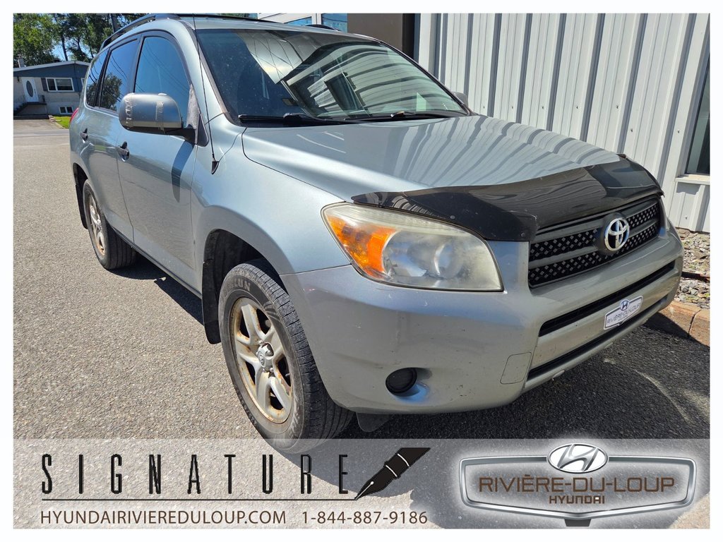 Toyota RAV4 BASE,AWD, 2008 à Riviere-Du-Loup, Québec - 4 - w1024h768px