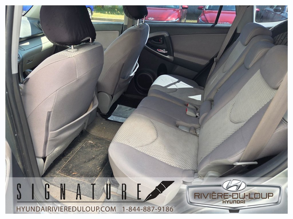 Toyota RAV4 BASE,AWD, 2008 à Riviere-Du-Loup, Québec - 12 - w1024h768px